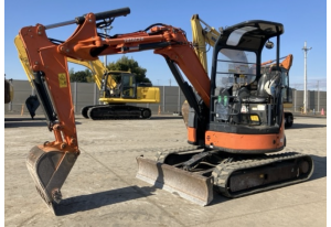 Мини-экскаватор HITACHI ZX40UR-3 Мини-экскаватор HITACHI ZX40UR-3